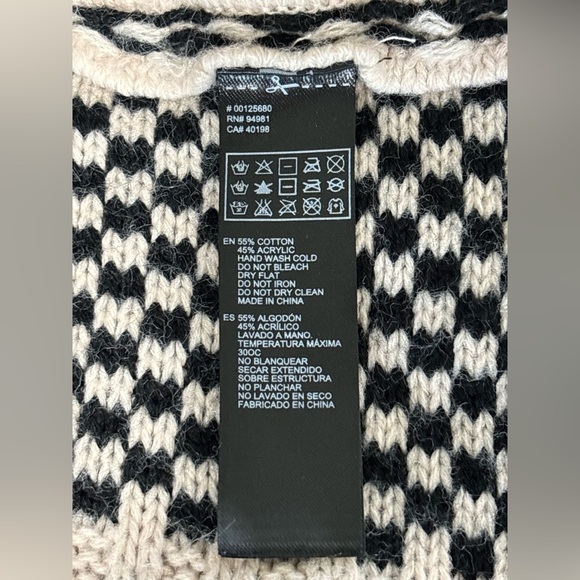 🖤💛Forever 21 Black and Cream Patterned Knit poncho size S/M oversize 🖤💛Box D - Picture 8 of 9